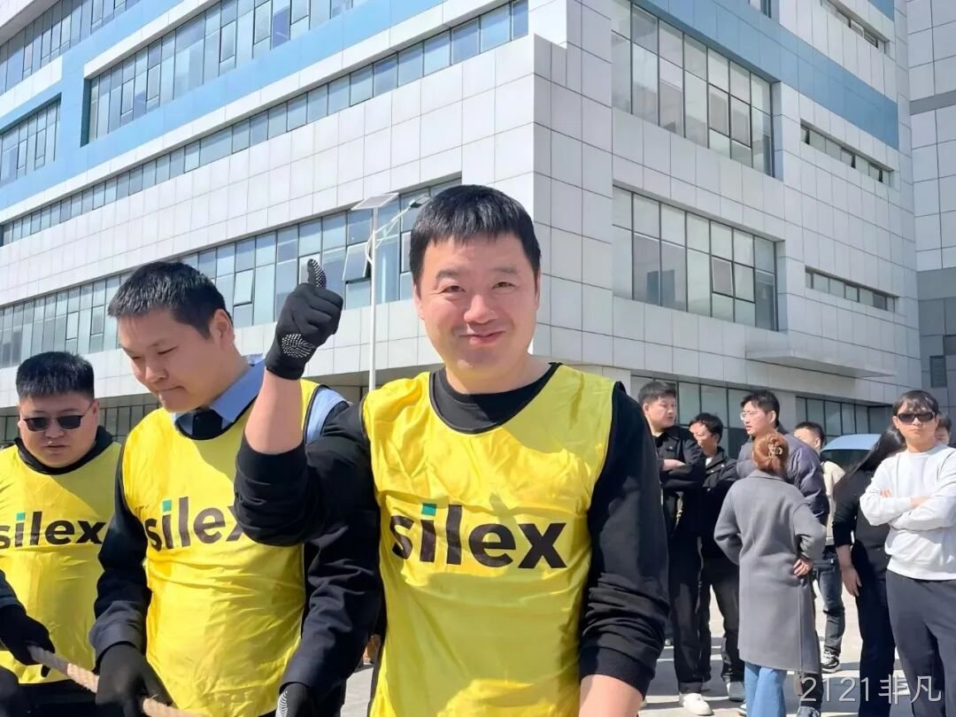 赛场聚同心，合力攀高峰——2121非凡举行2026春季拔河比赛